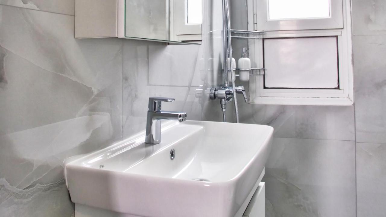 Heart-Warming Eleni Apartment In Corfu Town Buitenkant foto